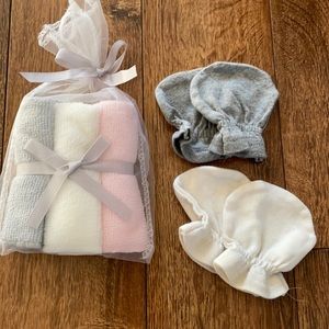 Baby Gloves and Wash Cloths